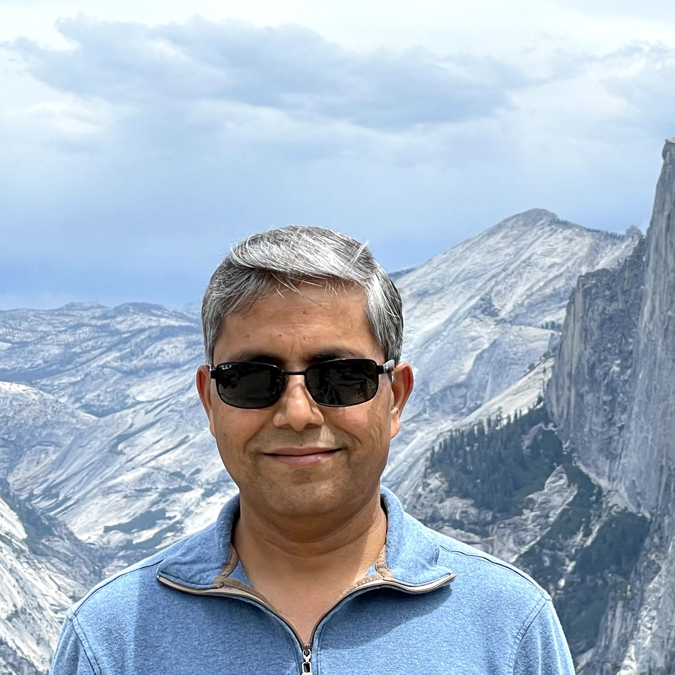 Satish Katiyar picture